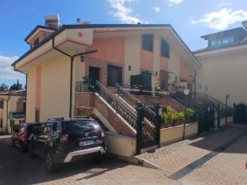 Appartamento in affitto a Guidonia Montecelio RM