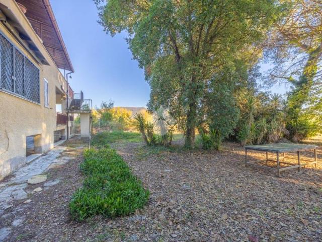 Appartamento in affitto a Guidonia Montecelio via Maremmana Inferiore, 396, non arredato/vuoto, giardino privato, terrazzo TrovaCasa