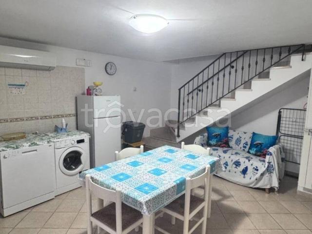 Appartamento in affitto a Gaeta via Lungomare Giovanni Caboto Vico 11, arredato, lungomare, lavastoviglie TrovaCasa