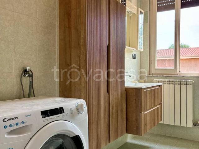 Appartamento in affitto a Gallarate via Cesare Correnti, arredato, box, terrazzo TrovaCasa