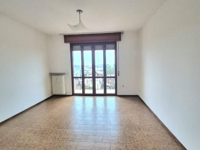 Appartamento in affitto a Galliate NO