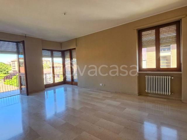 Appartamento in affitto a Gassino Torinese via 11 Febbraio, 4, non arredato/vuoto, senza ascensore, balcone TrovaCasa