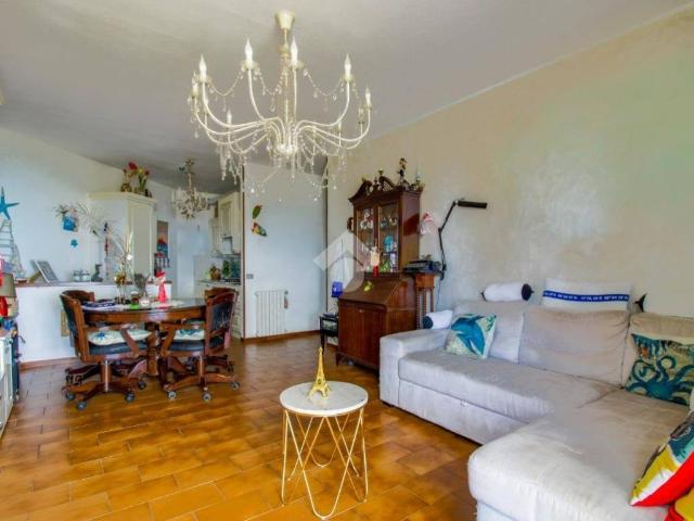Appartamento in affitto a Gardone Riviera via del fontanone, riscaldamento autonomo, vista lago, parzialmente arredato TrovaCasa
