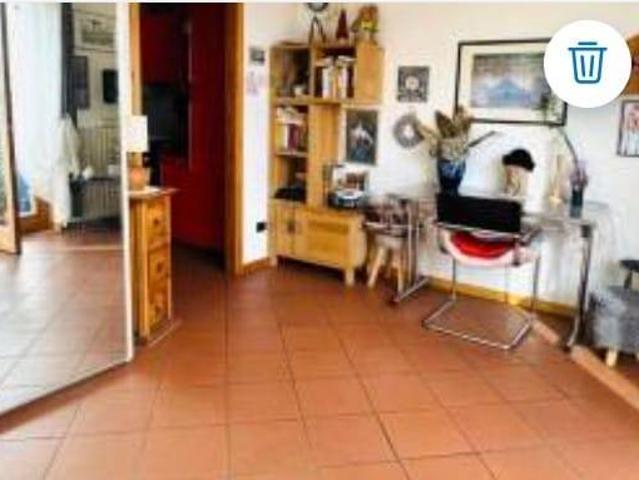 Appartamento in affitto a Gavirate VA