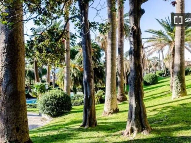 Appartamento in affitto a Genova via Capolungo, arredato, turistica, lavatrice TrovaCasa