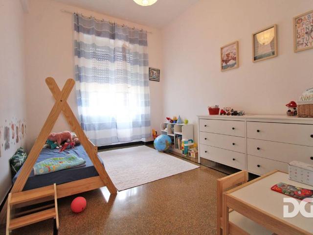 Appartamento in affitto a Genova via Antonio Cecchi, arredato, ascensore, riscaldamento centralizzato TrovaCasa