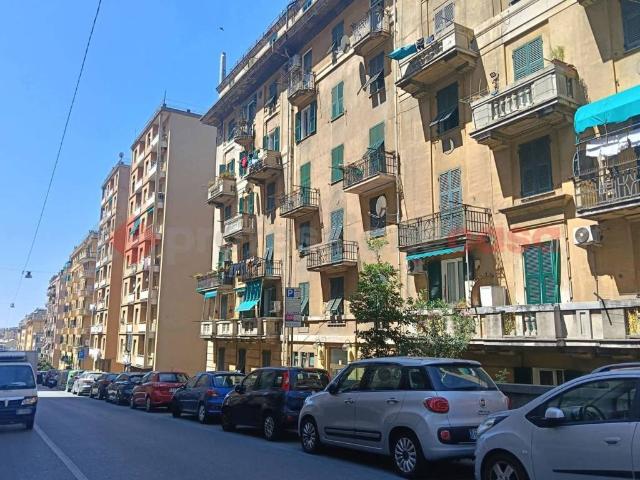 Appartamento in affitto a Genova via Ayroli, 36, arredato, ascensore, buono stato TrovaCasa