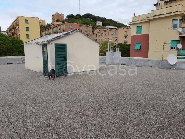 Appartamento in affitto a Genova via Bologna, arredato, terrazzo, riscaldamento autonomo TrovaCasa