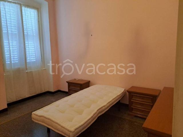 Appartamento in affitto a Genova via Ettore Cadenaccio, 5, arredato, balcone, cucina abitabile TrovaCasa