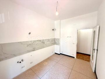 Appartamento in affitto a Genova via Luigi Gherzi, 18, parzialmente arredato, ristrutturato, balcone TrovaCasa