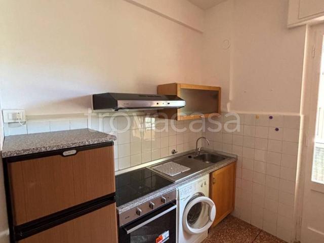 Appartamento in affitto a Genova via Molassana, arredato, balcone, cucina a vista TrovaCasa