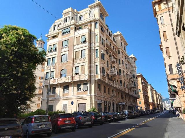 Appartamento in affitto a Genova via Montevideo, 2, non arredato/vuoto, box, ristrutturato TrovaCasa