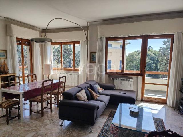 Appartamento in affitto a Genova via San Luca d'Albaro, 24, parzialmente arredato, ascensore, balcone TrovaCasa