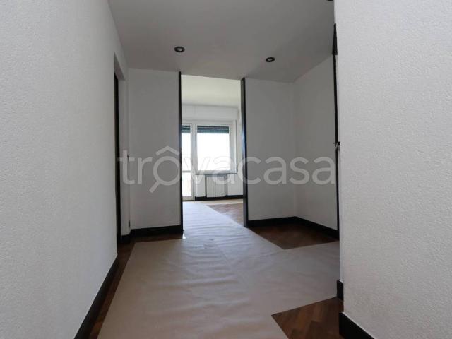 Appartamento in affitto a Genova via San Luca d'Albaro, box, terrazzo, parzialmente arredato TrovaCasa