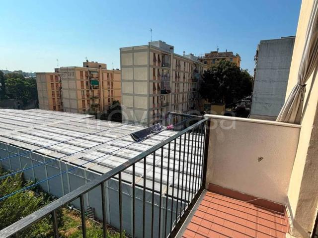 Appartamento in affitto a Genova via Santa Maria della Costa, arredato, aria condizionata, parquet TrovaCasa