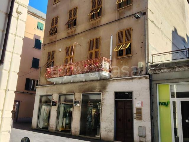 Appartamento in affitto a Genova via Sestri, non arredato/vuoto, riscaldamento autonomo, senza ascensore TrovaCasa
