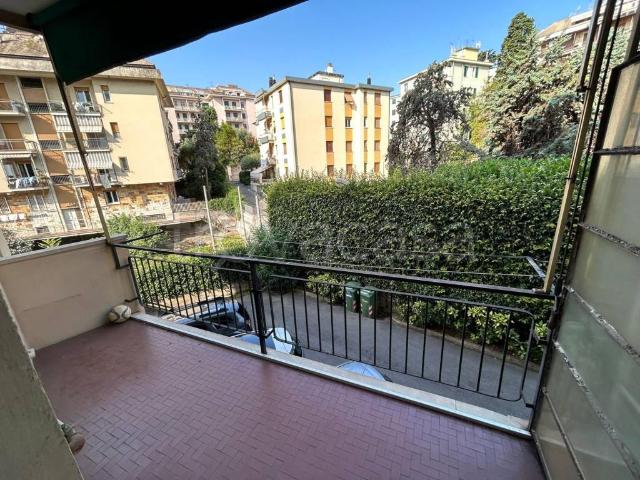 Appartamento in affitto a Genova via Sibilla Mertens, 41, arredato, aria condizionata, doppi vetri TrovaCasa