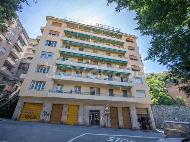 Appartamento in affitto a Genova via Pietro Paleocapa, Castelletto