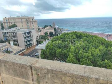 Appartamento in affitto a Genova via Renato Martorelli, arredato, box, vista mare TrovaCasa