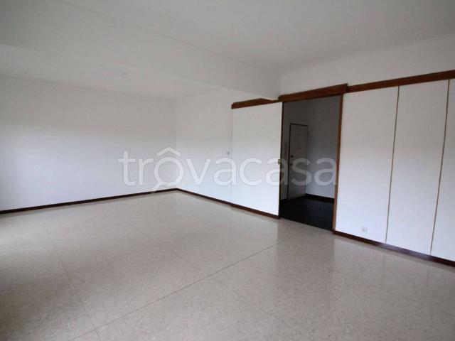 Appartamento in affitto a Genova via via gorizia, non arredato/vuoto, box, panoramica TrovaCasa