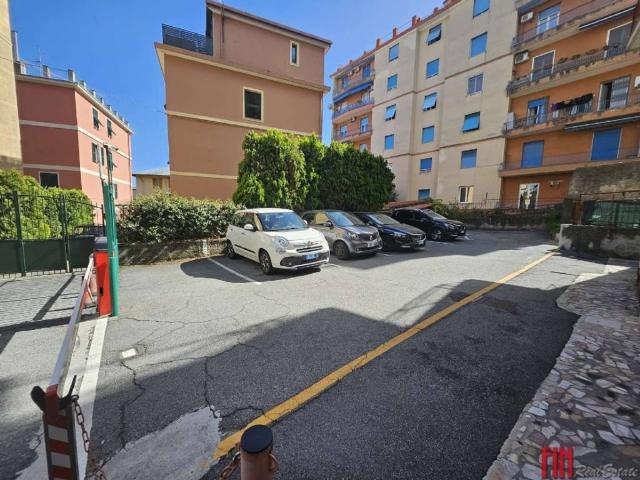 Appartamento in affitto a Genova viale Villini Rollino, arredato, posto auto, terrazzo TrovaCasa