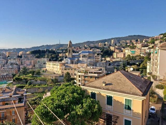 Appartamento in affitto a Genova, arredato, posto auto, box TrovaCasa