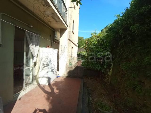 Appartamento in affitto a Genova corso Luigi Andrea Martinetti, 123, arredato, giardino privato, terrazzo TrovaCasa