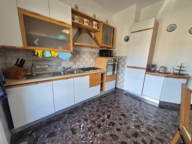 Appartamento in affitto a Genova GE