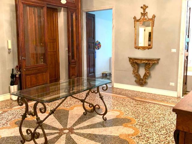 Appartamento in affitto a Genova GE