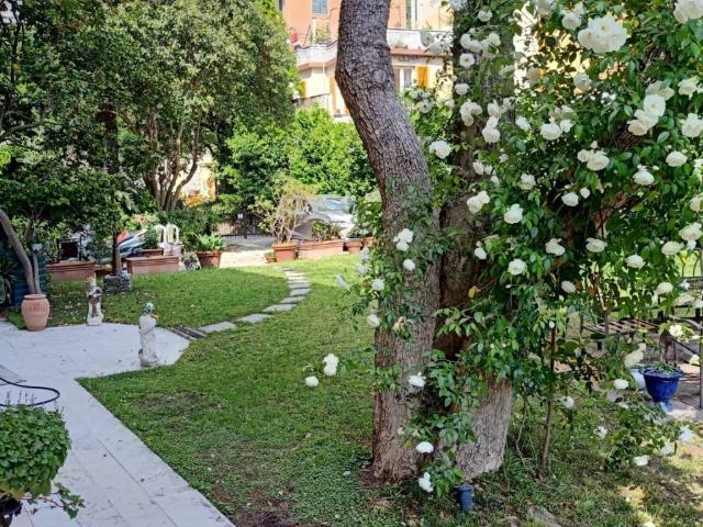 Appartamento in affitto a Genova GE