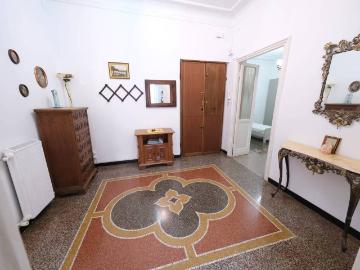 Piazza Francesco Baracca - Balcone, Ascensore