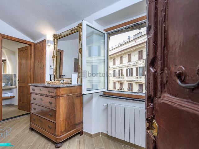 Appartamento in Affitto a Genova in Vico San Salvatore, 5