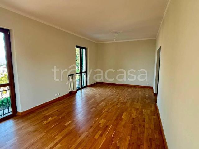Appartamento in affitto a Genova mura di Sant'Erasmo, 1, non arredato/vuoto, riscaldamento centralizzato, lavanderia TrovaCasa