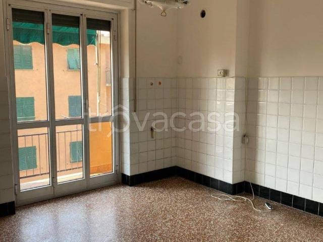 Appartamento in affitto a Genova, non arredato/vuoto, posto auto, luminoso TrovaCasa