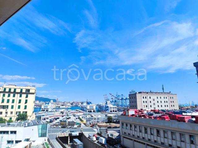 Appartamento in affitto a Genova piazza Roberto Baldini, 7, terrazzo, parzialmente arredato, ristrutturato TrovaCasa