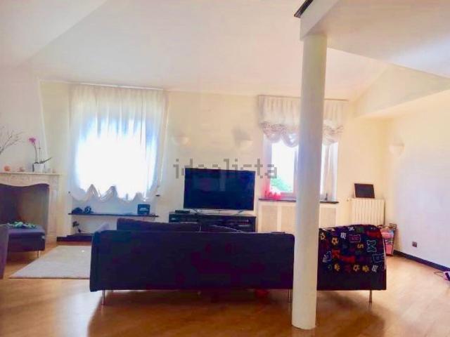Appartamento in Affitto a Genova Quarto