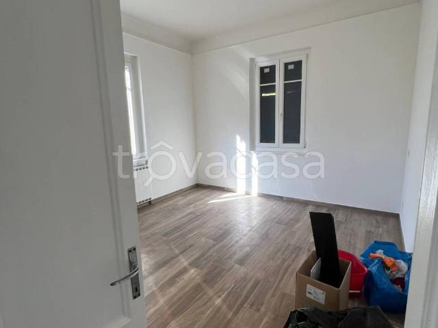 Appartamento in affitto a Ghiffa corso Risorgimento, non arredato/vuoto, posto auto, ristrutturato TrovaCasa