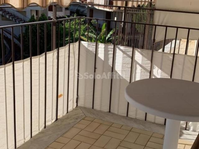 Appartamento in affitto a Giardini Naxos, arredato, semicentrale, lavatrice TrovaCasa