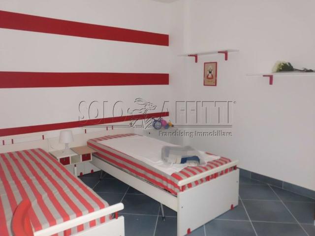 Appartamento in affitto a Giardini Naxos via Jannuzzo, 14, arredato, terrazzo, ascensore TrovaCasa