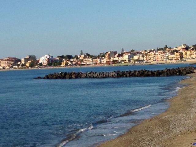 Appartamento in affitto a Giardini Naxos via Jannuzzo, 31/b, arredato, centrale, lavatrice TrovaCasa