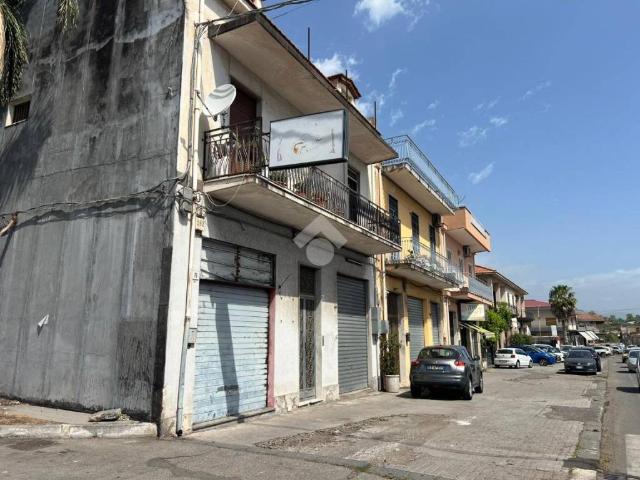 Appartamento in affitto a Giarre via Ruggero I, 78, non arredato/vuoto, buono stato, centrale TrovaCasa