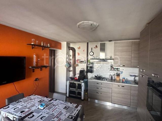 Appartamento in affitto a Giaveno borgata Selvaggio Sopra, 41, arredato, riscaldamento autonomo, balcone TrovaCasa