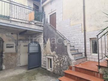 Appartamento in affitto a Giffoni Sei Casali via Olmo, arredato, terrazzo, riscaldamento autonomo TrovaCasa