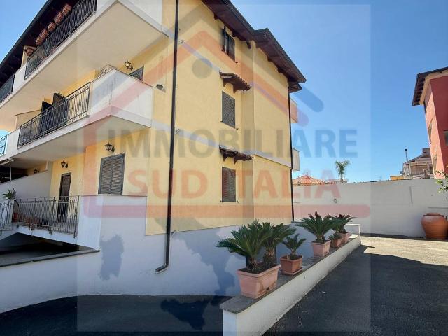 Appartamento in affitto a Giugliano in Campania, Varcaturo