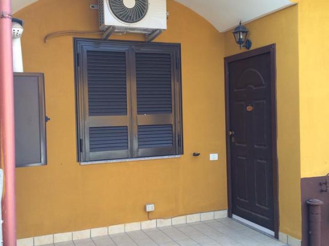 Appartamento in affitto a Giugliano in Campania, Varcaturo