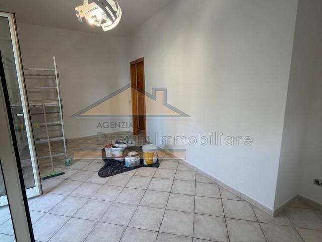 Appartamento in affitto a Giugliano in Campania via Gianfelice, non arredato/vuoto, posto auto, vicinanze negozi TrovaCasa
