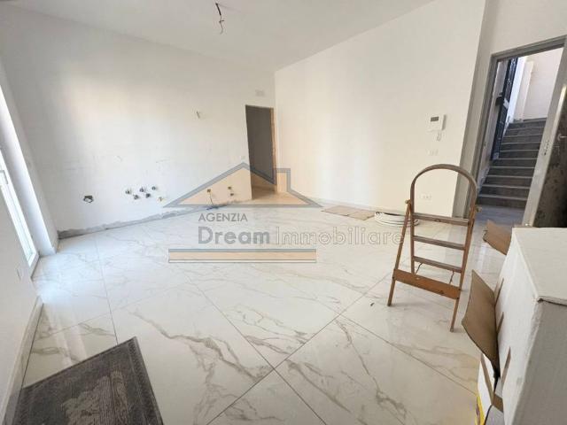 Appartamento in affitto a Giugliano in Campania via Magellano, non arredato/vuoto, riscaldamento autonomo, ristrutturato TrovaCasa