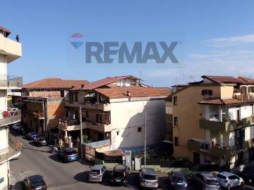 Appartamento in affitto a Gravina di Catania via Trento, non arredato/vuoto, riscaldamento autonomo, buono stato TrovaCasa