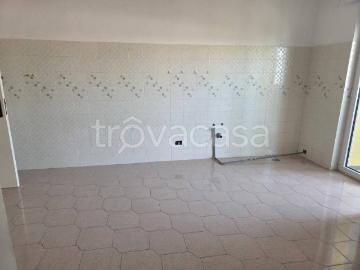 Appartamento in affitto a Grumo Appula piazzale Europa, non arredato/vuoto, luminoso, balcone TrovaCasa