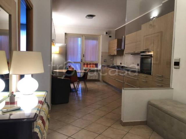 Appartamento in affitto a Grugliasco viale Carlo Giustetti, 65, arredato, centrale, balcone verandato TrovaCasa